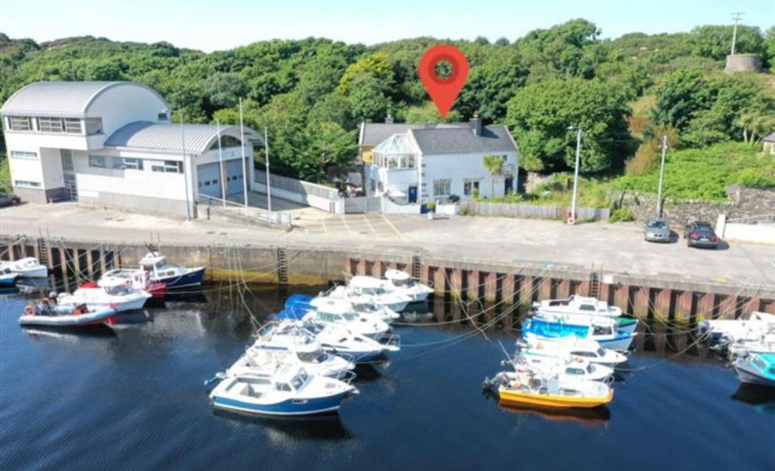 Appartamento The Old Boathouse At Bunbeg Harbour Esterno foto