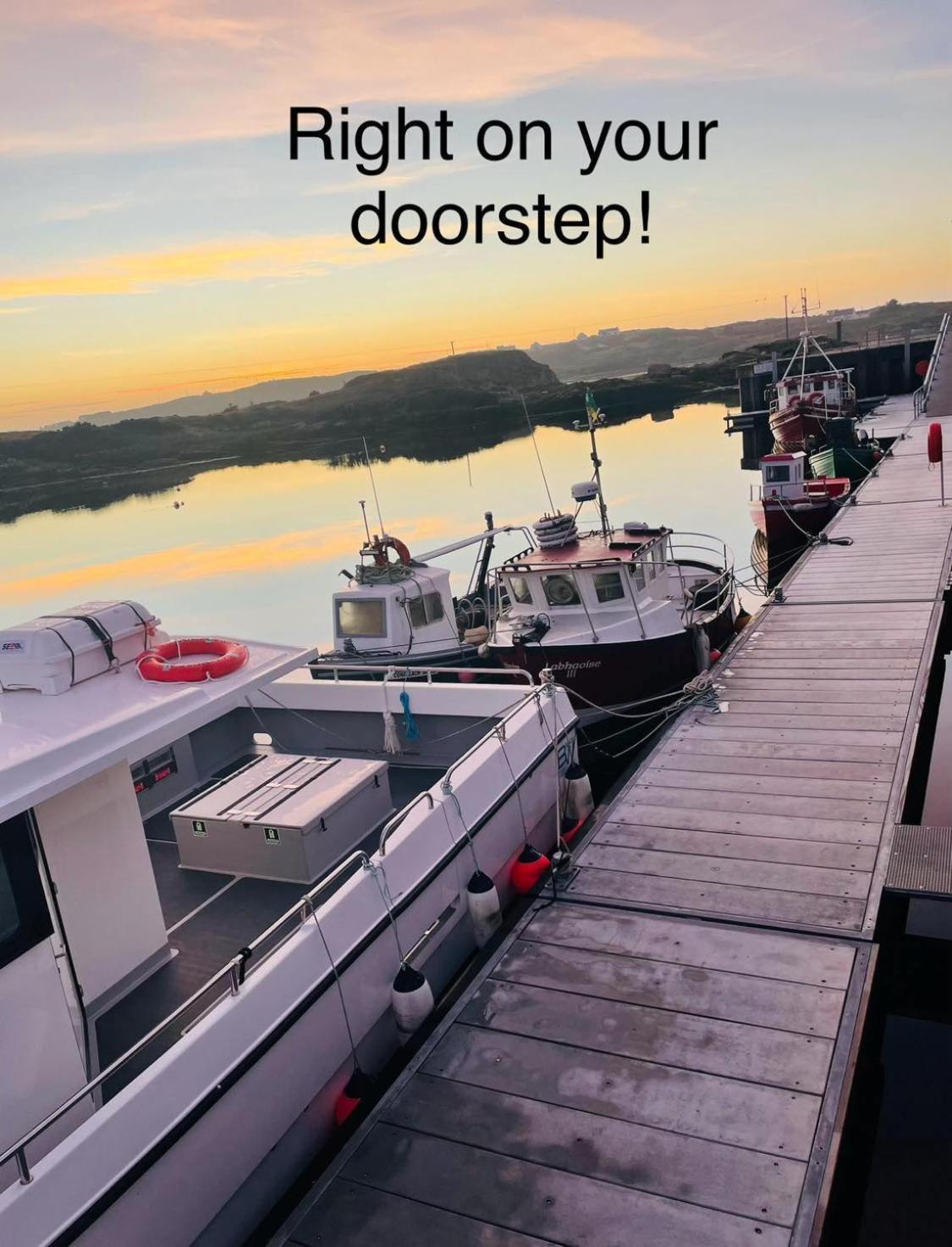 Appartamento The Old Boathouse At Bunbeg Harbour Esterno foto
